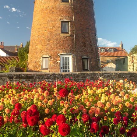 فيلا The Old Windmill كيركبايمورسايد المظهر الخارجي الصورة
